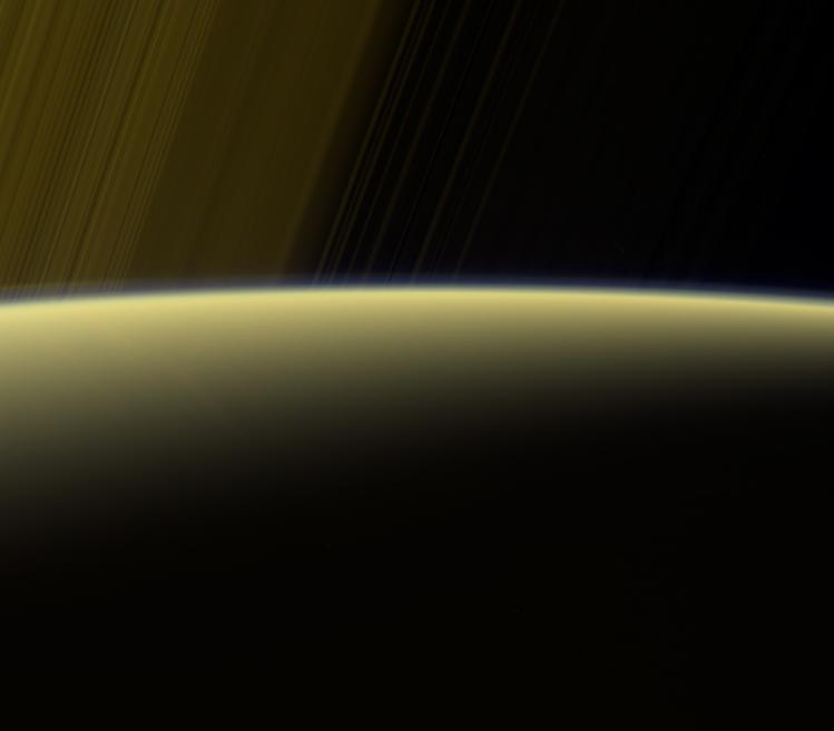 L'atmosphère de Saturne vue par Cassini (image NASA)