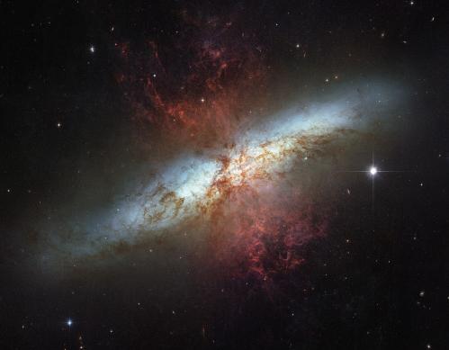 Messier 82 (image Hubble)