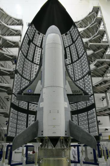 X-37B sous sa coiffe (image USAF)