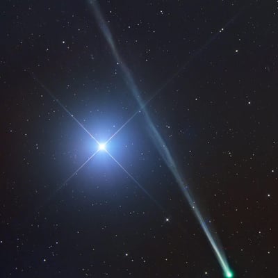 La comète C2025 R2 près de l'étoile Spica (image Gerald RHEMANN - Michael JÄGER)