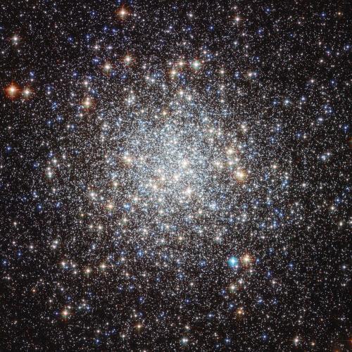 Messier 9 (image Hubble)