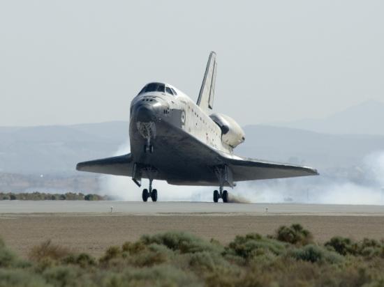 Atterrissage de la navette Atlantis (image NASA)