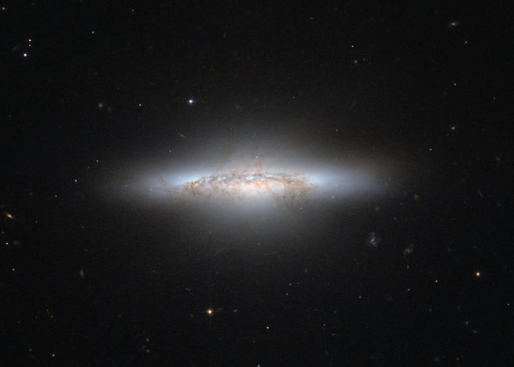 NGC5010 (image Hubble)